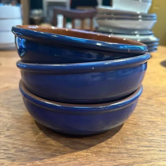 Stack of Deep Blue Bowls - Picture 1 of 3